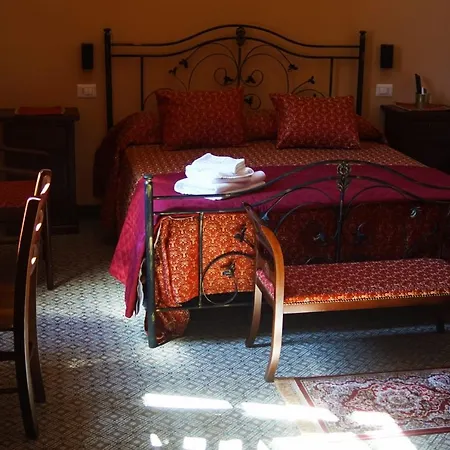 Couette-café La Stazione 3*